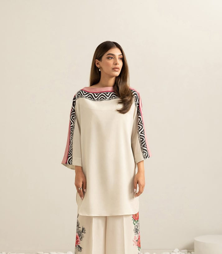 NAQSH – Elegant Cream Floral 2-Piece Suit