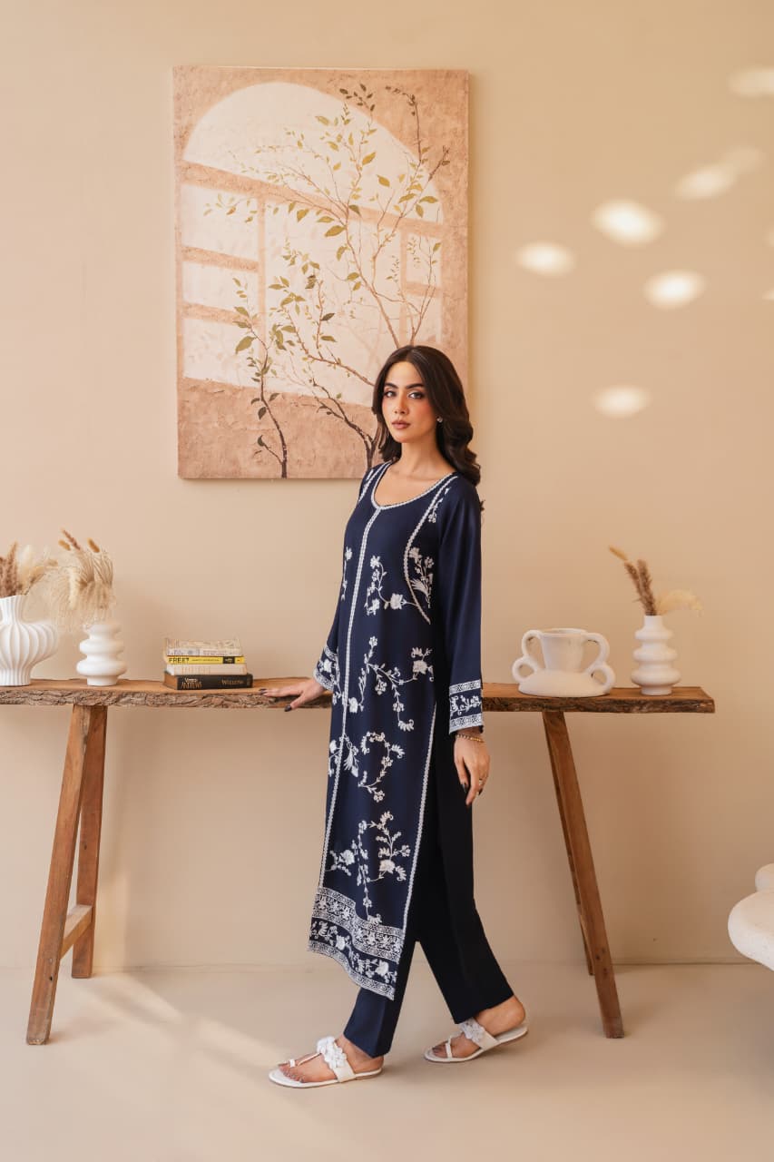 NEELZAAR EMBROIDERY 2PC