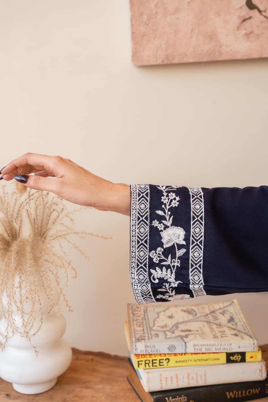 NEELZAAR EMBROIDERY 2PC