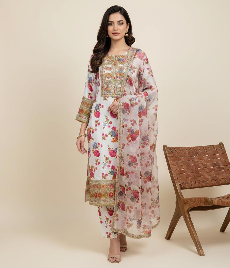 NAQSH – Luxury Floral 3-Piece Suit